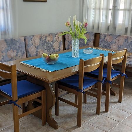Ferienwohnung Rustic By The Sea Flogita Exterior foto